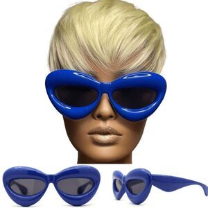 Trendy bulky sunglasses 2023